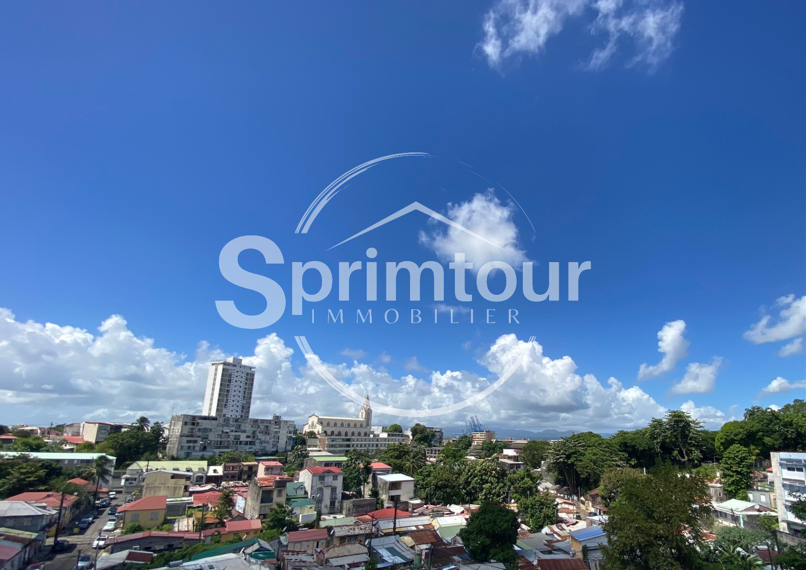 Appartement 3 pièces 75 m² · à Pointe-à-Pitre · 75 m² · 110 000 €