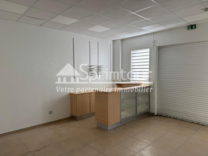 Location Immobilier Professionnel Local professionnel Basse-Terre (97100)