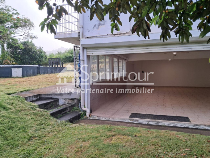 Location Immobilier Professionnel Local professionnel Saint-Claude (97120)